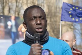 2190310 BT WOOF 124 WEB.jpg